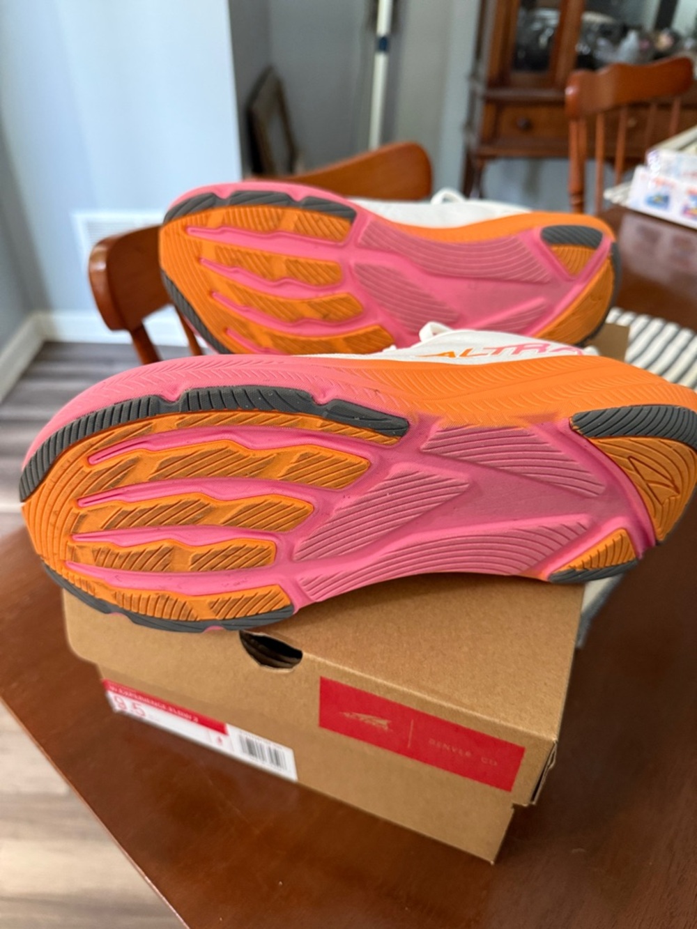 Altra Experience Flow 2 Women's size 9.5 - Picture 5 of 8